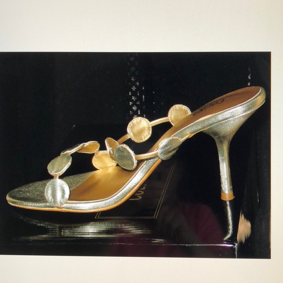 NIB Victoria's Secret $65 Gold Leather Sandals 6.5